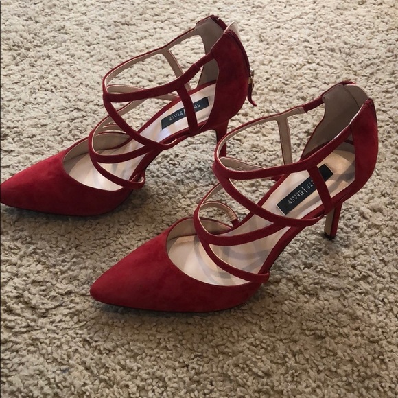 Red strap oh heels - Picture 2 of 4